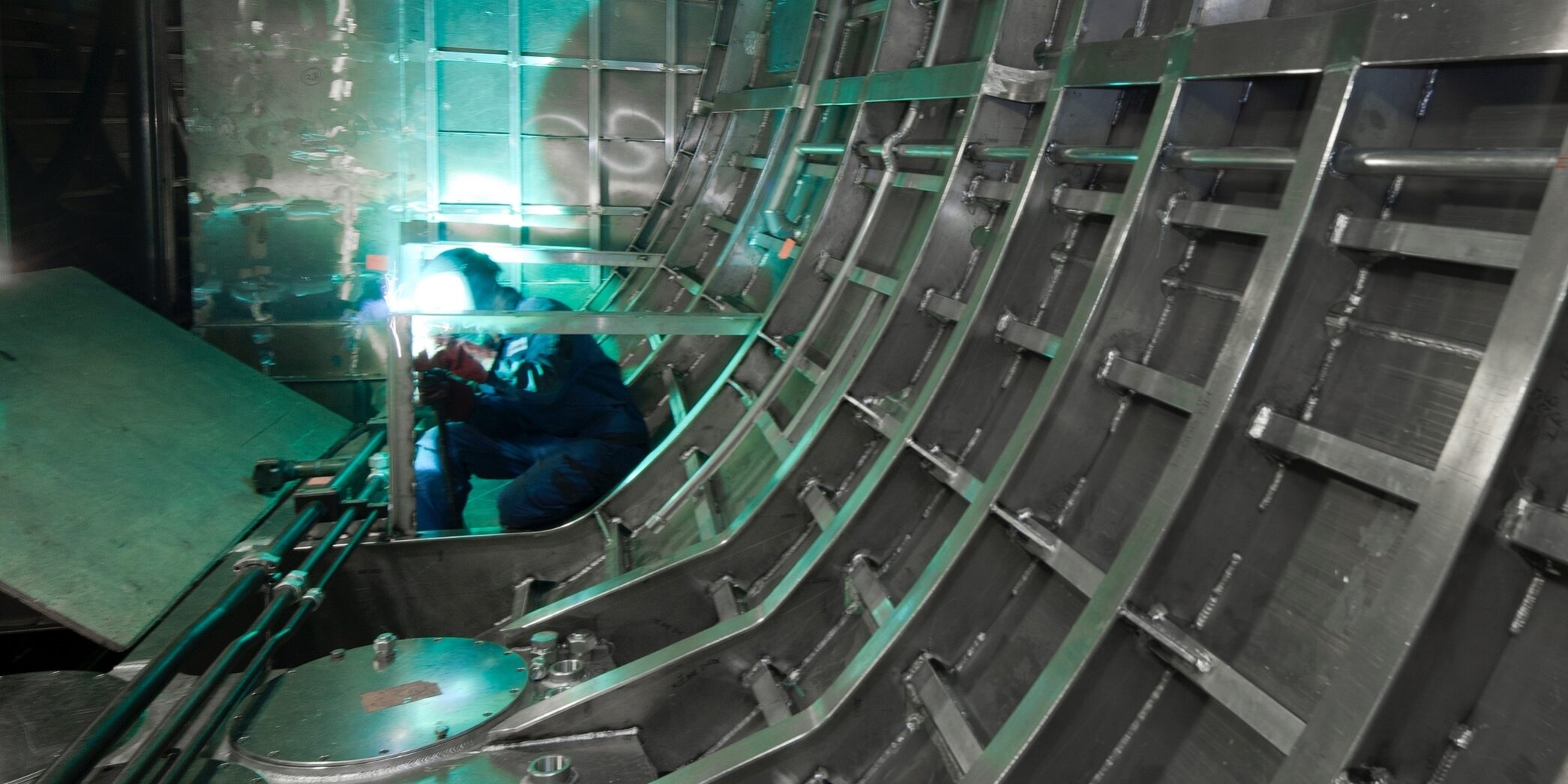 Shipbuilding,Industry.,Aluminium,Hull,Of,A,Super,Sailing,Yacht,In Shipbuilding Industry